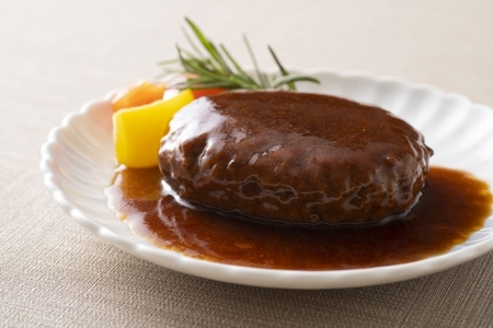 【 近江牛 煮込みハンバーグ 200g 3個 】ハンバーグ 国産 ブランド牛 三大和牛 和牛 黒毛和牛 冷凍食品 お弁当 おかず お惣菜 産地直送 滋賀県 竜王 冷凍