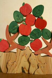 【京北堂】京北堂の積み木 -クマとリンゴ- 国産ヒノキ材使用