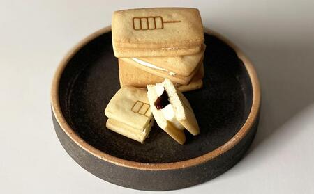 【甘党茶屋京梅園】みたらしバターサンド10個入り［ 京都 お菓子 和菓子 スイーツ 人気 おすすめ おいしい ギフト お取り寄せ 通販 送料無料 ふるさと納税 ］