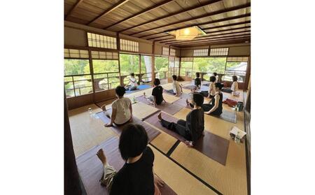 【KYOTOYOGA】 旧三井家下鴨別邸 『静謐な京都 別邸YOGA』体験