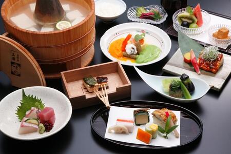 【南禅寺 順正】ランチまたはディナー ペア食事券 | 京都 豆腐料理 老舗料亭 食事券