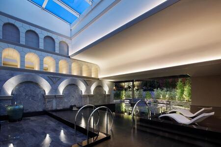 【ウェスティン都ホテル京都】ホテル宿泊ペアチケット 平休日1泊朝食付《デラックスツイン》｜東山 ラグジュアリー 市街を一望 人気