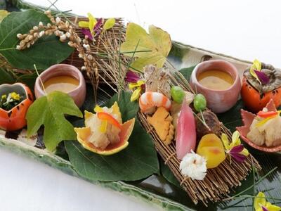 【ホテルモントレ京都】平休日1泊2食付ペア宿泊券《スーペリアツイン》［ 旅行 旅館 人気ホテル おすすめ 割引 チケット クーポン 観光 トラベル 宿 ふるさと納税 ］