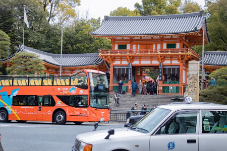 「乗り降り自由！京都の主要な観光地を巡る周遊パス」スカイホップバス（Sky Hop Bus）大人1日券