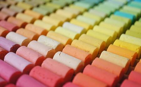 【王冠化学工業所】ゴンドラパステル242全色セット（パステル紙付き）［ 京都 セット 伝統 和 ご当地 お取り寄せ 贈り物 家庭用 自宅用 贈答品 贈答用 お祝い 内祝い ギフト プレゼント おすすめ 人気 パステル アート 色 絵具 画材 絵画 アート 文具 ハンドメイド 手づくり 最高級 高級 ロングセラー ブランド メーカー 趣味 癒し セラピー 日本初 ドール 人形 歴史 受賞 ］