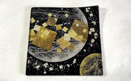 【金彩工芸山田】金彩友禅ガラスの器 和菓子皿 双子月(赤黒)