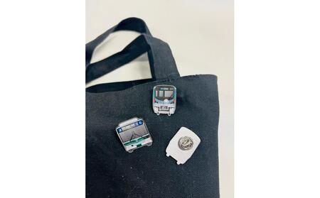 【京都市交通局】京都市バス方向幕タオルと市バス・地下鉄ピンバッジのセット