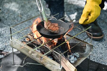 【MULTI SOLO】軽量/多機能なコンパクト焚き火台-マルチコンロ [ 京都 キャンプギア ブランド 焚火台 人気 おすすめ キャンプ キャンプ飯 BBQ 焚火 アウトドア お取り寄せ 通販 送料無料 ギフト ふるさと納税 ]
