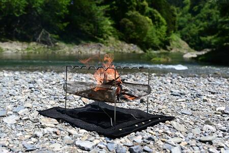 【MULTI SOLO】軽量/多機能なコンパクト焚き火台-マルチコンロ [ 京都 キャンプギア ブランド 焚火台 人気 おすすめ キャンプ キャンプ飯 BBQ 焚火 アウトドア お取り寄せ 通販 送料無料 ギフト ふるさと納税 ]