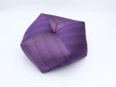 【 洛中高岡屋 】長く楽に座れる寛ぎのアイテム 西陣織 おじゃみ座ぶとん (都縞・紫)