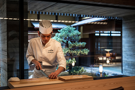 割烹 いずみ／THE HIRAMATSU 京都 食前酒付きディナーコース 2名様（1年間有効） お店でふるなび美食体験 FN-Gourmet290394
