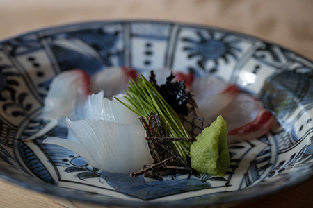 割烹 いずみ／THE HIRAMATSU 京都 食前酒付きディナーコース 3名様（1年間有効） お店でふるなび美食体験 FN-Gourmet290395