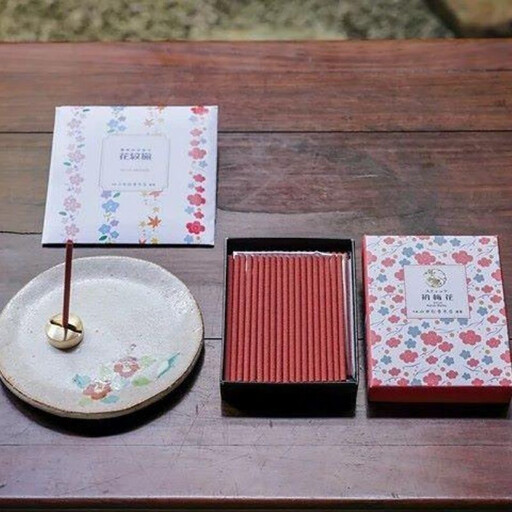 【山田松香木店】季節のお香・香皿セット（冬）