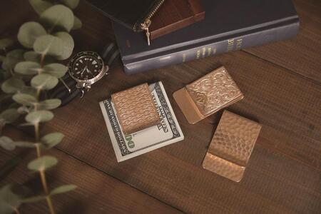 【錺之-KAZARINO-】錺之マネークリップ（青海波）