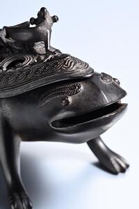 中国古玩　カエル香炉 完売】銀 香炉 三足の蛙 - 清課堂オンラインストア
