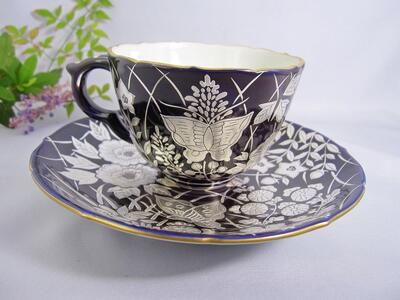 【京陶きよみず】清水焼 紫地銀彩花蝶紋珈琲碗皿 カップ＆ソーサーセット