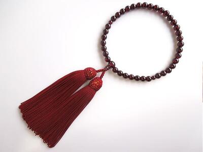 【京都 安田念珠店】 ガーネット 女性用 片手念珠(数珠) 正絹エンジ房