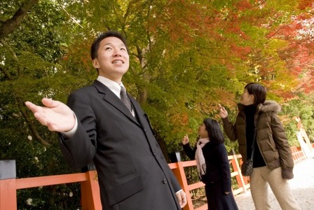 【MKハイヤー観光】【普通車5時間】ドライバーとめぐるとっておきの京都観光（3／21-6／20・10／1-11／30［ 京都 観光 タクシー 専属 ドライバー 周遊 プラン 人気 おすすめ ハイヤー サービス 名所 巡り プライベート ツアー お取り寄せ 通販 送料無料 ふるさと納税 ］