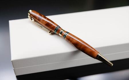 【伝統工芸を応援！】【嵯峩螺鈿・野村】螺鈿ボールペン 屋久杉