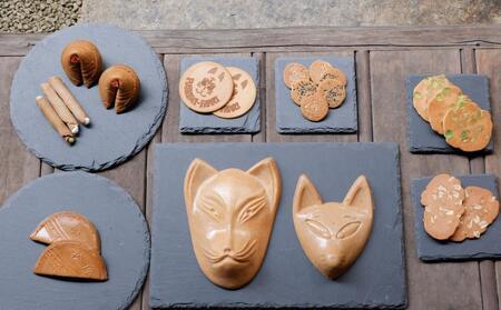 【おせんの里松屋】元祖 稲荷せんべい・自家製玉子せんべい詰め合わせ ［ 京都 伏見稲荷 稲荷 煎餅 きつね きつねせんべい 卵せんべい お土産店 大容量 人気 おすすめ スイーツ 和菓子 たっぷり 大満足 ギフト プレゼント お取り寄せ 通販 送料無料 ふるさと納税 ］