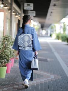 【たゆたふ】30秒で着られる色無地 袷 六花（ROCCA）（濃紫 Ｌサイズ）