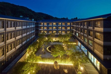 【THE HOTEL HIGASHIYAMA by Kyoto Tokyu Hotel】平休日1泊朝食付ペア宿泊券《エグゼクティブハリウッドツイン》【京都 東急ホテル 東山】