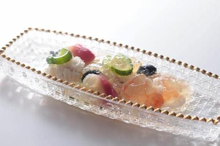 【日本料理 藤井】昼会席食事券1名様（ぐるなびセレクション）