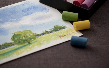 【王冠化学工業所】ゴンドラパステル150色セット（パステル紙付き）［ 京都 セット 伝統 和 ご当地 お取り寄せ 贈り物 家庭用 自宅用 贈答品 贈答用 お祝い 内祝い ギフト プレゼント おすすめ 人気 パステル アート 色 絵具 画材 絵画 アート 文具 ハンドメイド 手づくり 最高級 高級 ロングセラー ブランド メーカー 趣味 癒し セラピー 日本初 ドール 人形 歴史 受賞 ］