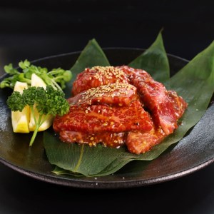 厳選黒毛和牛 A5 タレ漬け 焼肉用 モモ・バラ 900g