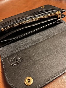 財布 美しいヌメ革で作られたロングウォレット ブラック | 革 革製品 長財布 ロングウォレット ファスナー付き メンズ レディース ハンドメイド