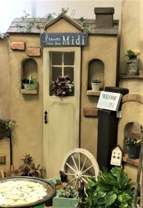 <Moon Rabbit>お庭道具が隠せる小屋型のシャビー塀 | エクステリア 庭 ガーデニング 屋外 ガーデンファニチャー