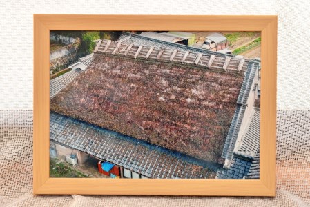 ドローン空撮でご実家を撮影・プリント【A4サイズ 額付き】（京都府亀岡市内撮影限定）※要事前確認《空撮 実家 風景 思い出 プレゼント 故郷 田舎》◇ ※着日指定不可