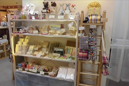 障害者の作った商品の販売店＜クリエイトショップくりくり＞支援 1口 10,000円【返礼品なし】【思いやり型返礼品（協賛型）】