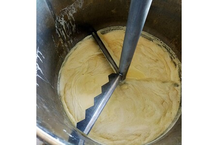 学校給食などの天ぷら油が大変身！地球に優しいエコなEM菌入石けん 海の京都 京丹後からお届け/粉石けん200g×3本＋固形石鹸3個