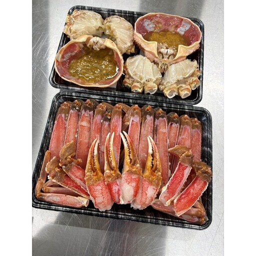 焼き蟹セット（本ズワイガニ900g～1kg×2杯分／蟹味噌付き・カニだし付き）