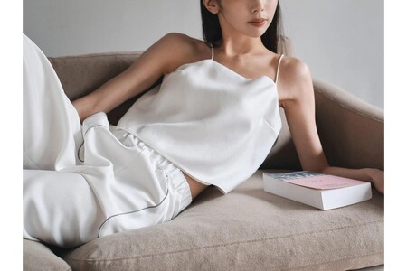 上質なシルクのキャミソール【白】表地シルク絹100% ふるさと納税 キャミトップス キャミソール トップス シルク 高品質 丹後ちりめん インナー ファッション﻿