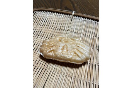 カニもなか（ミルクアイス）