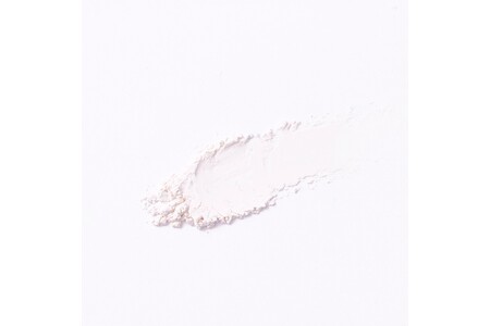 【YUHUNE】世界初！独自加工技術から生まれた球状シルク100％配合 フェイスパウダー（クリア） 5g