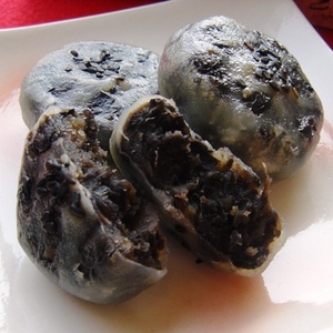 【京都の和菓子】黒豆蒸しきんつば（9個入り×2個）　～柔らかい口当たりでもちもちとした食感と上品な黒豆の香りのきんつば～