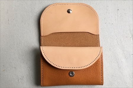 栃木レザー カードケース 牛革カード入れ キャメル