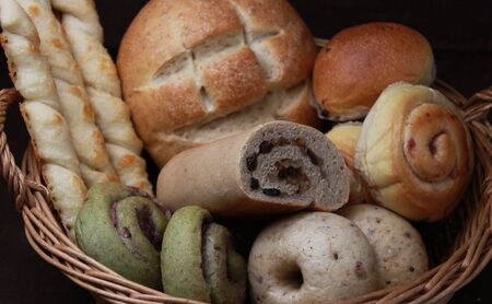 【定期便3回】手づくり天然酵母大きな食事パンセット7種 詰め合わせ 手作り 天然酵母 国産小麦 自然発酵