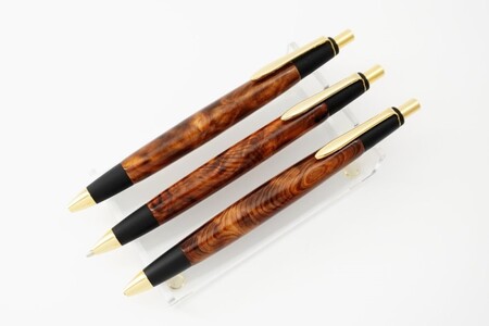 【12月23日受付分まで「年内配送」可】天然屋久杉【光明瘤】ボールペン(0.7mm)1本〈 ペン 文具 工芸品 文房具 雑貨 ギフト 贈答 プレゼント 木軸 記念 高級〉