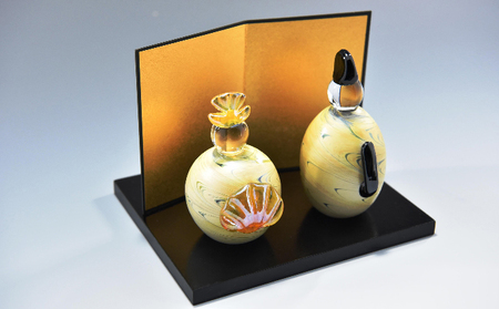 お内裏様とお雛様　-雅飾-〈ガラス プレゼント ひな祭り 雛人形 ひなまつり ひな人形 女の子 桃の節句 孫 かわいい インテリア 置物 玄関  コンパクト 工芸品〉 