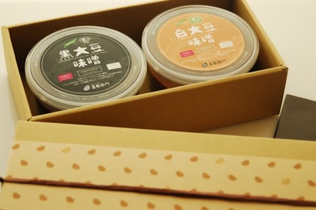 京都・喜右衛門「有機味噌ギフト露草（つゆくさ）」　スタンダードを味わえる味噌500g×2種