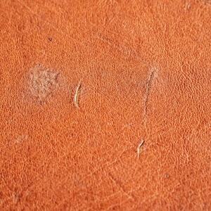 一度触ると手放せない!天然鹿革100% のレザーブックカバー　オレンジ【1453263】