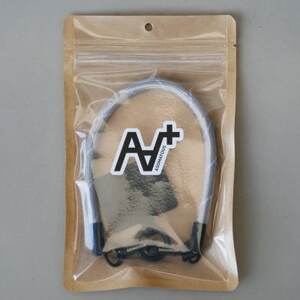 loops(グレー)普段使いのスマホ、キャンプや登山などのアウトドアでも大活躍のマルチストラップ【1582413】