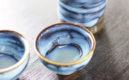 京丹波町の窯元「工房瑞穂」窯変釉片口酒器セット（青）[035MG002]