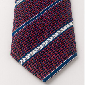 シルク100%　たけとらのフレスコネクタイ えんじ　ふるさと納税限定　プレゼント・父の日にも_装飾品・工芸品 ネクタイ・ベルト 服飾小物 _【1347157】