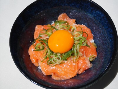 【マルヒロ】サーモントラウト１Kg（3～５パック）_OS041-0001