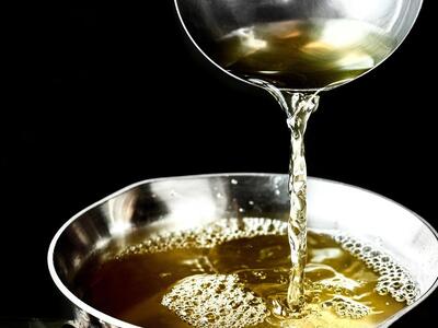 土佐屋の冷凍うどん2種2パック(カレーうどん×1パック&肉うどん×1パック)と土佐屋の出汁パック×2袋セット(3)